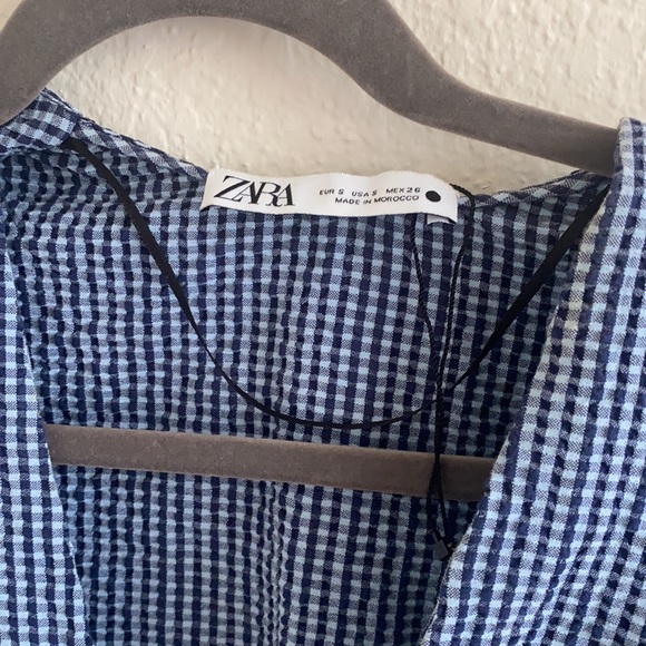 ZARA Gingham Scrunch Blouse - Picture 5 of 9